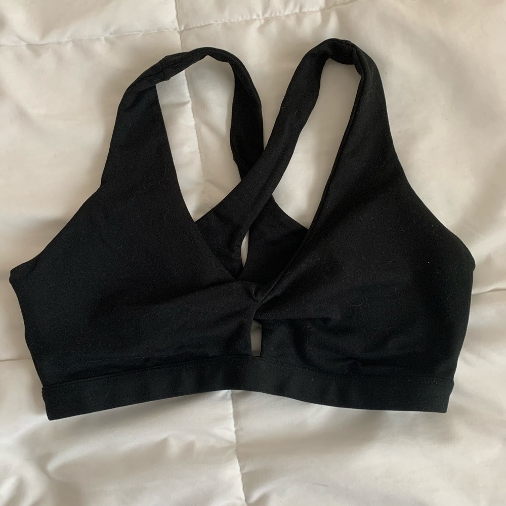 Fabletics sports bra